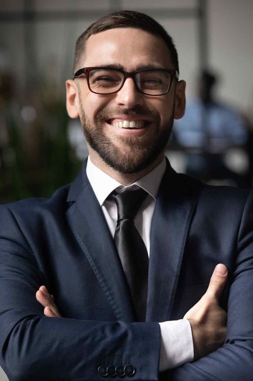 https://myrestaurants.ca/wp-content/uploads/2020/08/team_05-850x1280.jpg